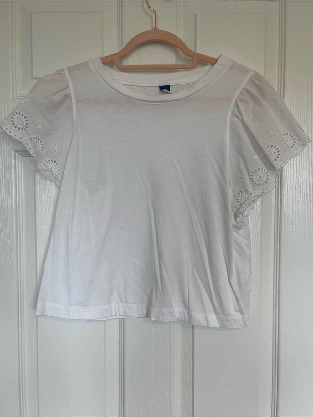 Old Navy White Eyelet Puff Sleeve Tee